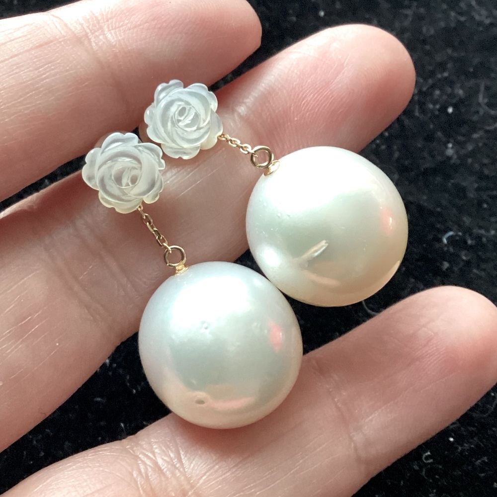 18K solid gold Authentic South Sea Pearl NWOT